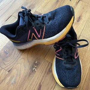 Fresh Foam 880 size 6 Women’s